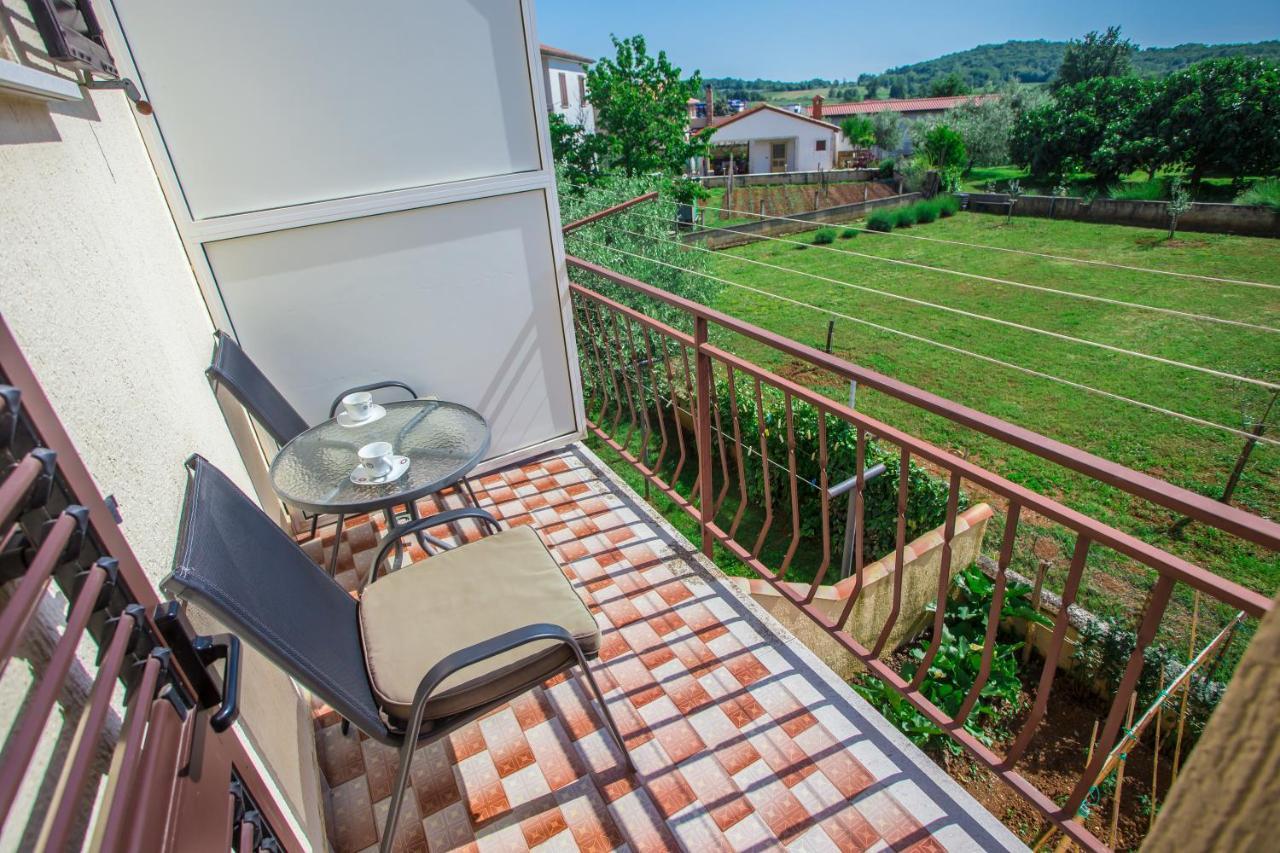 Apartment Anna Porec Esterno foto