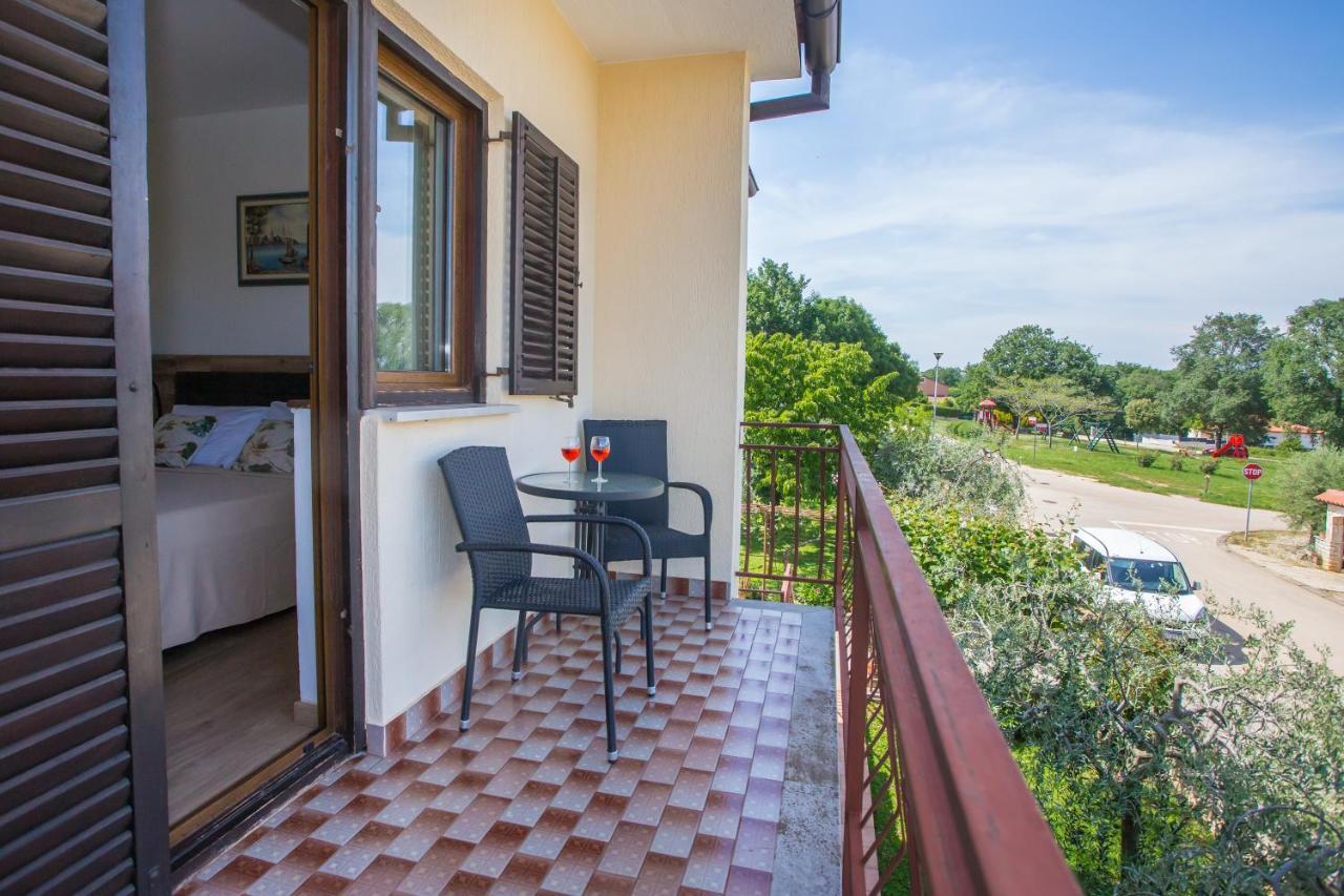 Apartment Anna Porec Esterno foto