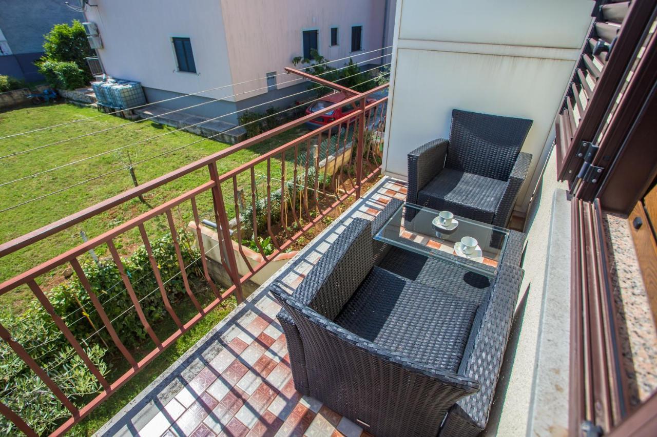 Apartment Anna Porec Esterno foto