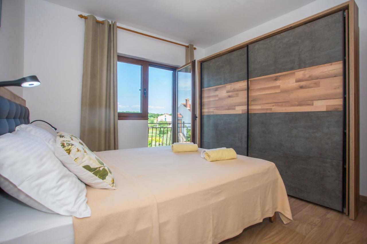 Apartment Anna Porec Esterno foto